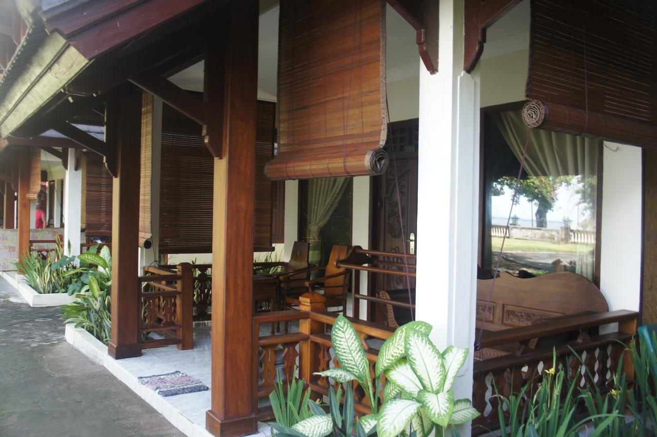 Batu Bolong Cottages Mangsit Extérieur photo