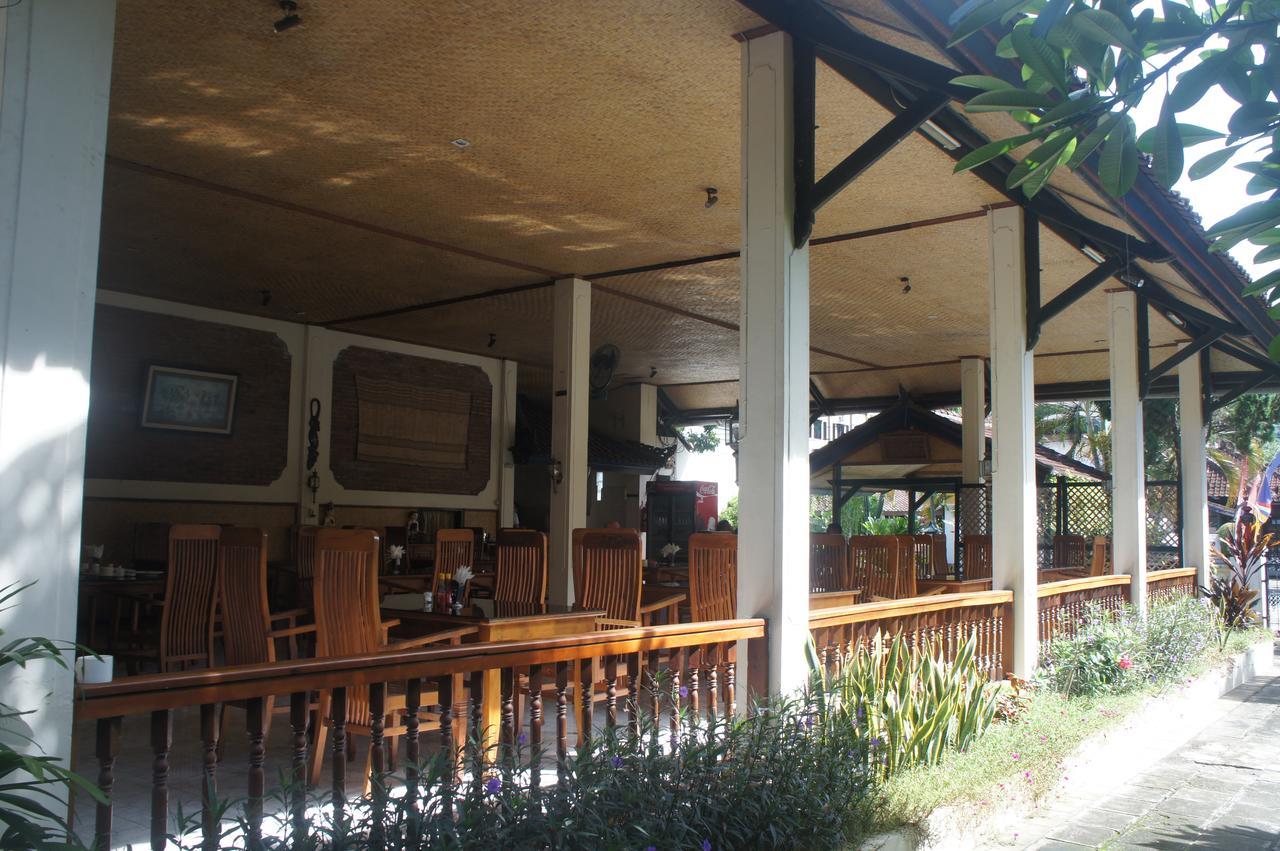 Batu Bolong Cottages Mangsit Extérieur photo