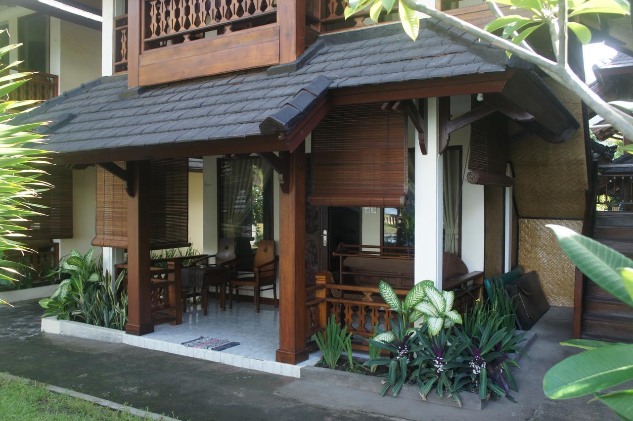 Batu Bolong Cottages Mangsit Extérieur photo