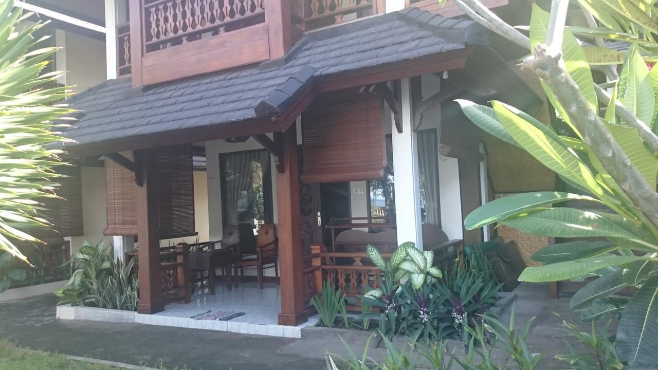 Batu Bolong Cottages Mangsit Extérieur photo
