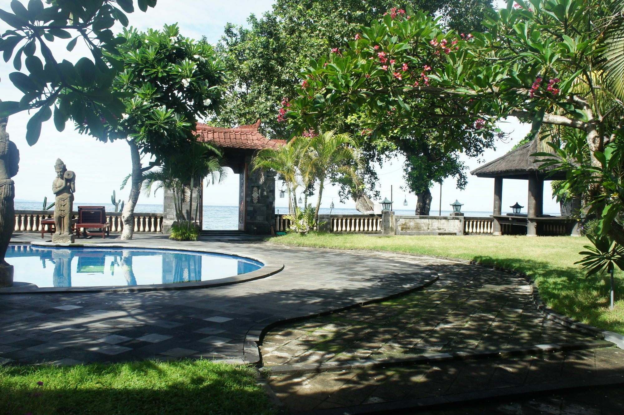 Batu Bolong Cottages Mangsit Extérieur photo